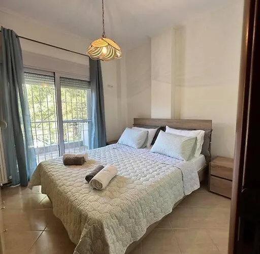 Marine Wave Kalyves Polygyrou